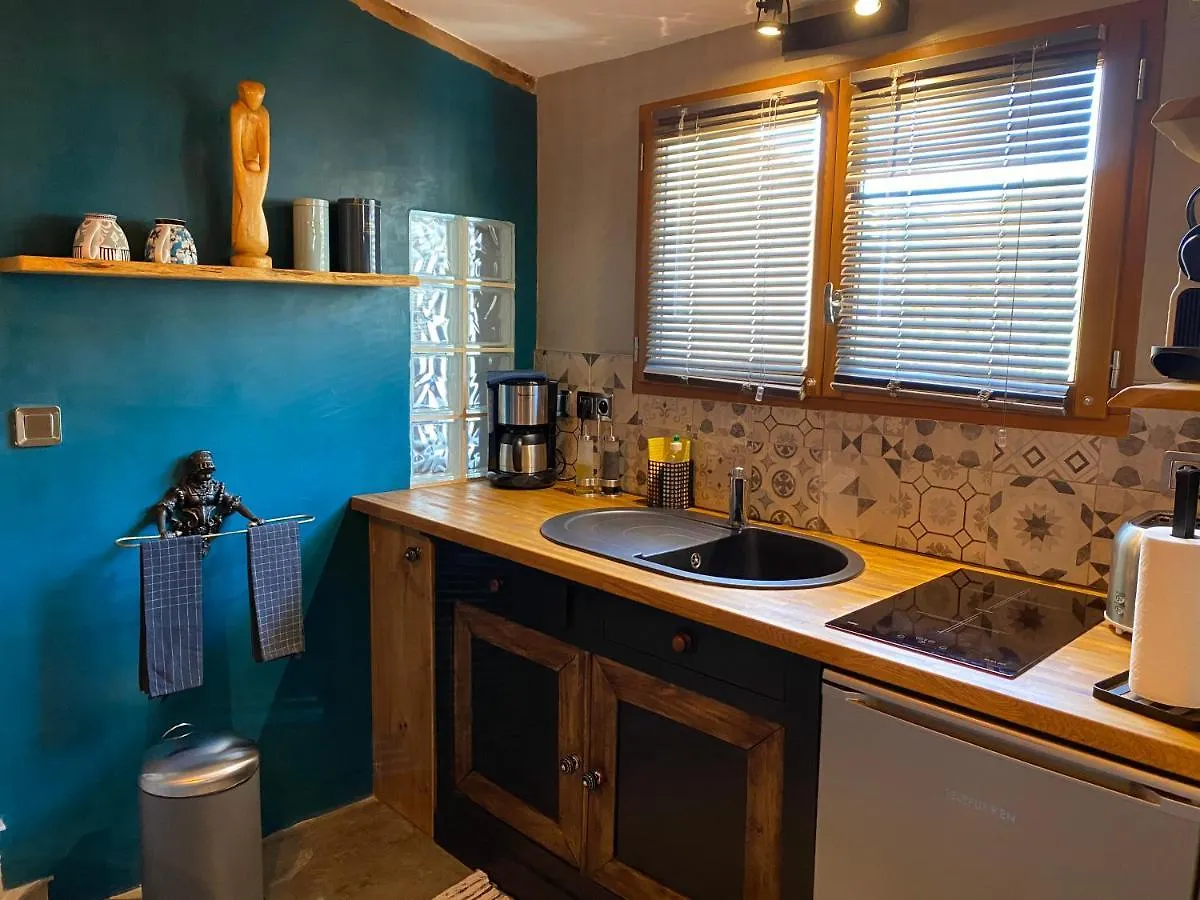 Le Maskalou Bed & Breakfast La Colle-sur-Loup 0*,  France